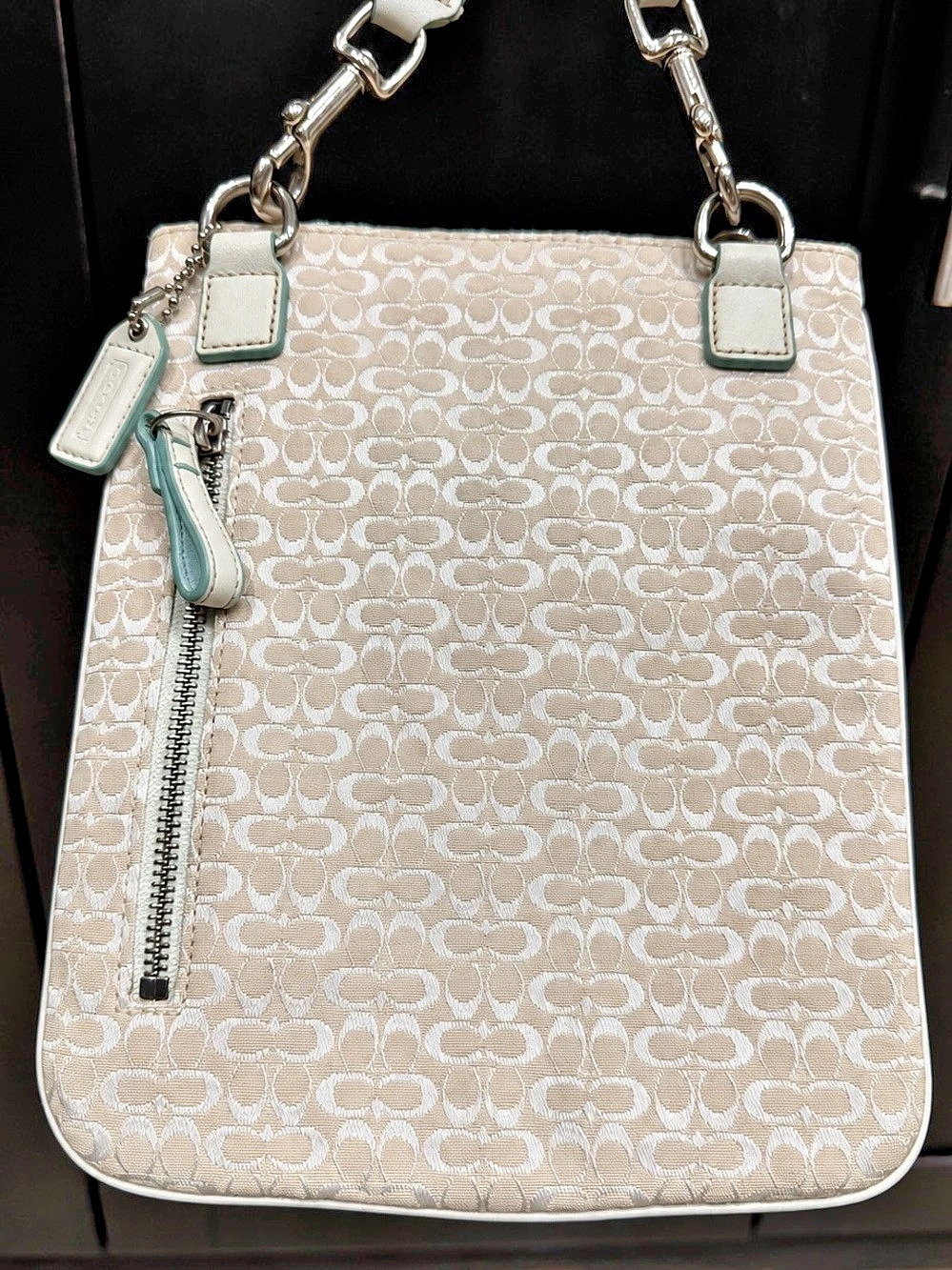 Limited Edition 2006 Coach Signature Jacquard Bumblebee Swingpack Crossbody Bag - Picture 2 of 16